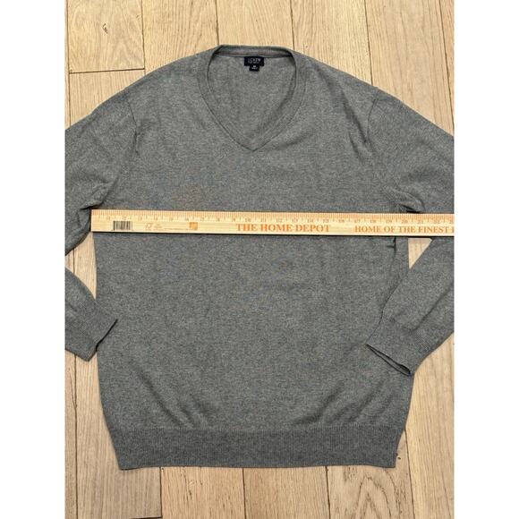 J Crew V Neck Grey Sweater Mens M Cotton Cashmere Blend Preppy - Machine Wash - Picture 3 of 7